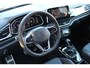 Volkswagen T-Roc 1.5 TSI 150pk R-Line DSG AUTOMAAT / Navigatie / LM 19 inch / Lederen bekleding / Digital Cockpit Pro / AFN.Trekhaak UNIEKE KILOMETERSTAND!!