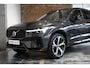 Volvo XC60 T8 Plug-in hybrid AWD Ultra Dark | 360° Parkeercamera | Stoelverwarming | 21'' Lichtmetalen velgen | Luchtvering | Electrische Wegklapbare Trekhaak | Harman Kardon Premium Audio | Google Infotainment | Longe Range