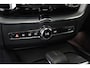 Volvo XC60 T8 Plug-in hybrid AWD Ultra Dark | 360° Parkeercamera | Stoelverwarming | 21'' Lichtmetalen velgen | Luchtvering | Electrische Wegklapbare Trekhaak | Harman Kardon Premium Audio | Google Infotainment | Longe Range