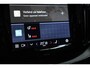 Volvo XC60 T8 Plug-in hybrid AWD Ultra Dark | 360° Parkeercamera | Stoelverwarming | 21'' Lichtmetalen velgen | Luchtvering | Electrische Wegklapbare Trekhaak | Harman Kardon Premium Audio | Google Infotainment | Longe Range