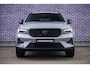 Volvo XC40 2.0 B4 Plus Black Edition | Lounge Pack | Panoramadak | Nubuck Interieur | 360 Camera | Verwarmbare Vorruit |