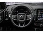 Volvo XC40 2.0 B4 Plus Black Edition | Lounge Pack | Panoramadak | Nubuck Interieur | 360 Camera | Verwarmbare Vorruit |