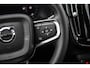 Volvo XC40 2.0 B4 Plus Black Edition | Lounge Pack | Panoramadak | Nubuck Interieur | 360 Camera | Verwarmbare Vorruit |