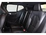 Volvo XC40 T4 Recharge R-Design - Panorama/schuifdak - IntelliSafe Assist - Harman/Kardon audio - Parkeercamera achter - Draadloze tel. oplader - Parkeersensoren voor & achter - Adaptieve LED koplampen - Apple Carplay & Android Auto - Verwarmde voorstoelen & stuur - Standkachel - Extra getint glas - 19' LMV