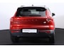 Volvo XC40 T4 Recharge R-Design - Panorama/schuifdak - IntelliSafe Assist - Harman/Kardon audio - Parkeercamera achter - Draadloze tel. oplader - Parkeersensoren voor & achter - Adaptieve LED koplampen - Apple Carplay & Android Auto - Verwarmde voorstoelen & stuur - Standkachel - Extra getint glas - 19' LMV