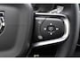 Volvo XC40 T4 Recharge R-Design - Panorama/schuifdak - IntelliSafe Assist - Harman/Kardon audio - Parkeercamera achter - Draadloze tel. oplader - Parkeersensoren voor & achter - Adaptieve LED koplampen - Apple Carplay & Android Auto - Verwarmde voorstoelen & stuur - Standkachel - Extra getint glas - 19' LMV