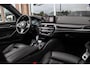 BMW 5-Serie BMW M550d xDrive High Executive | incl. BTW | 2e eigenaar | Stoelverwarming & -ventilatie | Stuurverwarming | Harman-kardon | Keyless entry | Softclose | 360 camera | Trekhaak | ➡️  BMW 5-serie M550d xDrive High Executive | incl. BTW | 2e eigenaar | Stoelverwarming & -ventilatie | Stuurverwarming | Harman-kardon | Keyless entry | Softclose | 360 camera | Trekhaak |