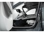 Volvo XC60 T6 Plug-in hybrid AWD Plus Dark | Harman Kardon Premium Audio | Blond Lederen Bekleding | Nieuw Model | 20'' Lichtmetalen Velgen | Head-Up Display | Panoramadak | 360° Parkeercamera | Parkeersensoren voor + achter