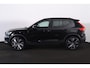Volvo XC40 Recharge Plus - IntelliSafe Assist & Surround - Parkeercamera achter - Verwarmde voorstoelen & stuur - Parkeersensoren voor & achter - Draadloze tel. lader - Apple Carplay & Android Auto - Warmtepomp - Extra getint glas - Elektr. inklapbare trekhaak - 20' LMV