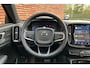 Volvo XC40 Single Motor Extended Range Ultimate 82 kWh | Trekhaak | 360 Graden Camera | Adaptieve Cruise Control | Panoramadak | Verwarmbare Voorstoelen- en Stuurwiel | BLIS Dodehoekdetectie |