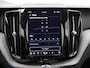 Volvo XC60 T6 PLUG-IN HYBRID PLUS DARK LUCHTVERING SCHUIFDAK HARMAN KARDON