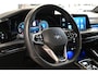 Volkswagen Golf 1.5 eTSI 150pk R-Line Business | Panoramadak | IQ. Light | Harman Kardon | 100% (Dealer) onderhouden label
