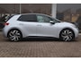 Volkswagen ID.3 170pk Pure Oranje Edition 52 kWh | 20" Velgen | Stoel-/Stuurverwarming | Parkeersensoren