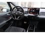 Volkswagen ID.3 170pk Pure Oranje Edition 52 kWh | 20" Velgen | Stoel-/Stuurverwarming | Parkeersensoren