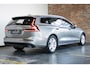 Volvo V60 B3 Business Pro | Adaptive Cruise Control | Parkeersensoren voor + achter | Parkeercamera | BLIS | Dealeronderhouden | 1ste Eigenaar | Navigatie | Keyless Start | Climate Control