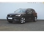 Volvo XC40 T4 211PK Automaat Plus Dark / Elektrische stoelen met geheugen / stuur - en stoelverwarming / Cruise control / Harman kardon audio / elektrische achterklep / Parkeersensoren met camers