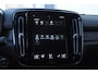 Volvo XC40 T4 211PK Automaat Plus Dark / Elektrische stoelen met geheugen / stuur - en stoelverwarming / Cruise control / Harman kardon audio / elektrische achterklep / Parkeersensoren met camers