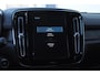 Volvo XC40 T4 211PK Automaat Plus Dark / Elektrische stoelen met geheugen / stuur - en stoelverwarming / Cruise control / Harman kardon audio / elektrische achterklep / Parkeersensoren met camers