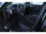 Volvo XC40 T4 211PK Automaat Plus Dark / Elektrische stoelen met geheugen / stuur - en stoelverwarming / Cruise control / Harman kardon audio / elektrische achterklep / Parkeersensoren met camers