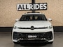Volkswagen Tiguan 1.5 eTSI R-Line Edition |Pano |Keyless | 360 Camera | Massage | Sfeerverlichting
