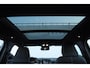 Volvo XC40 B3 163PK Automaat Ultimate Dark / Panoramadak / Adaptive cruise control / Elektrische stoelen / Harman Kardon audio / Pilot assist / BLIS / Stoel en stuur verwarming / Elektrische achterklep / Parkeersensoren met camera / Google infotainment