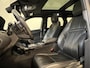 Land Rover Range Rover Evoque P200 R-Dynamic SE AWD | Schuif/Kantel dak | 20 inch Gloss Black | Black Pack | Trekhaak
