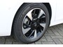Opel Corsa-e Electric GS 50 kWh / Navigatie / Camera / Parkeersensoren / Dodehoek / Draadloos telefoonlader LED / Carplay