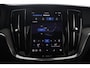 Volvo V60 T6 AWD Ultimate Dark Full Option! | Bowers & Wilkins | trekhaak | Gelamineerde zijruiten | Head-Up Display |