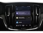 Volvo V60 T6 AWD Ultimate Dark Full Option! | Bowers & Wilkins | trekhaak | Gelamineerde zijruiten | Head-Up Display |