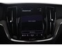 Volvo V60 T6 AWD Ultimate Dark Full Option! | Bowers & Wilkins | trekhaak | Gelamineerde zijruiten | Head-Up Display |