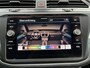 Volkswagen Tiguan 1.5 TSI R-Line / 20" LMV / Navigatie  / App connect / Camera / Parkeersensoren V+A P4