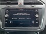 Volkswagen Tiguan 1.5 TSI R-Line / 20" LMV / Navigatie  / App connect / Camera / Parkeersensoren V+A P4