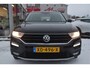 Volkswagen T-Roc 1.5 TSI Style Carplay | PDC | Trekhaak | LMV | Adaptive Cruise | Bluetooth