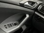 Volkswagen T-Cross 1.0 TSI Life Business / Navigatie / App connect / Parkeersensoren V+A / Trekhaak /