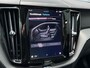 Volvo XC60 2.0 T6 Plug-in hybrid AWD Plus Dark | Panoramadak | 360 Camera | Trekhaak | BLIS | Stuurverwarming | Memory |