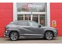 Hyundai Kona 1.6 GDI 130PK HEV N LINE | *NIEUWE AUTO!* | NAVIGATIE | DRAADLOZE APPLE CARPLAY/ANDROID AUTO | ADAPTIVE CRUISE CONTROL | CLIMATE CONTROL | DODEHOEK DETECTIE | DRAADLOZE TELEFOONLADER | 18" LICHTMETALEN VELGEN | ACHTERUITRIJ CAMERA | PARKEERSENSOREN VOOR EN ACHTER | KEYLESS ENTRY/START | DAB+ RADIO | ELEKTRISCH BEDIENBARE ACHTERKLEP | SFEER VERLICHTING | FULL LED KOPLAMPEN |