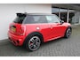 MINI John Cooper Works Mini 2.0 Chili / NL auto/ 18 inch/ Camera/ Stoelverwarming/ 1ste eigenaar