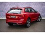 Volvo XC60 2.0 T6 Plug-in hybrid AWD Plus Dark | Adaptieve cruise control | 360° camera | Trekhaak | Stoel- en stuurverwarming | Dode hoek detectie BLIS | Panorama dak | All season banden | Google Auto |
