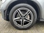 Mercedes-Benz GLC 300e 4MATIC AMG Line 19"/Panoramadak/Luchtvering/Trekhaak/Burmester/Keyless/Matrix LED/Stoelverwarming/Camera/Elektrische klep/Apple Carplay & Android Auto