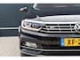 Volkswagen Passat Variant 1.8 TSI Highline Business R Automaat | 180pk | R-Line | Panoramadak | Active Info Display | Trekhaak | Stoelverwarming | LED | 18 Inch | Keyless