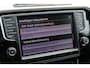 Volkswagen Passat Variant 1.8 TSI Highline Business R Automaat | 180pk | R-Line | Panoramadak | Active Info Display | Trekhaak | Stoelverwarming | LED | 18 Inch | Keyless