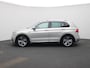Volkswagen Tiguan 1.5 TSI ACT Comfortline Business R-Line | TREKHAAK | VIRTUAL COCKPIT | LED | NAVIGATIE | KLIMAATREGELING