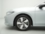 Volkswagen Passat Variant 1.5 eTSI 150pk DSG Business Trekhaak Stoel/Stuurverwarming Navigatie Camera Side Assist 142