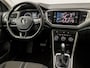 Volkswagen T-Roc 1.5 TSI Sport 150Pk Automaat (APPLE CARPLAY, GROOT NAVI, ADAPTIVE CRUISE, SPORTSTOELEN, PARKEERSENSOREN, LANE ASSIST, NIEUWE APK, NIEUWSTAAT)