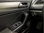 Volkswagen T-Roc 1.5 TSI Sport 150Pk Automaat (APPLE CARPLAY, GROOT NAVI, ADAPTIVE CRUISE, SPORTSTOELEN, PARKEERSENSOREN, LANE ASSIST, NIEUWE APK, NIEUWSTAAT)