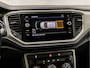 Volkswagen T-Roc 1.5 TSI Sport 150Pk Automaat (APPLE CARPLAY, GROOT NAVI, ADAPTIVE CRUISE, SPORTSTOELEN, PARKEERSENSOREN, LANE ASSIST, NIEUWE APK, NIEUWSTAAT)