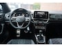 Volkswagen T-Roc 1.5 TSI DSG R-Line PDC | Stoelverw. | Apple Carplay *All in prijs*