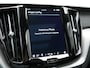 Volvo XC60 T6 AWD R-Design Plug In Hybrid Long Range Nieuw Model 350pk Dealer O.H. PHEV | Panodak | Adaptive Cruise | Camera | Lederen Sportstoelen Memory & Verwarmd | Google Assistent | Apple Carplay | Keyless | Virtual | 21"L.M | DAB |
