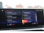 BMW 3-Serie 330e M-Sport Pro | Pano | HUD | Carbon | Adaptief onderstel