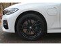 BMW 3-Serie 330e xDrive M-sport | Laser | HUD | Pano | Blind